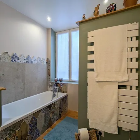 Avec Piscine Et Pres Du Puy-en-velay - Fr-1-582-542