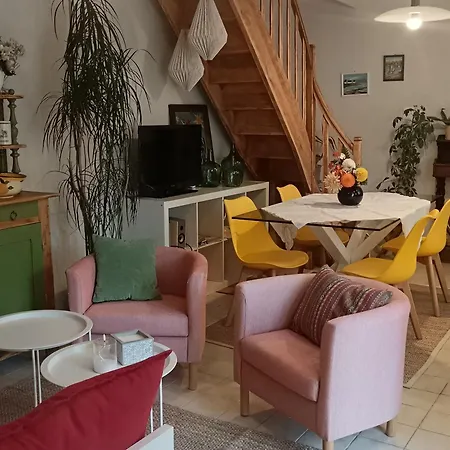 Bed and breakfast Avec Piscine Et Pres Du Puy-en-velay - Fr-1-582-542