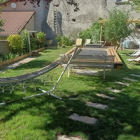 Avec Piscine Et Pres Du Puy-en-velay - Fr-1-582-542