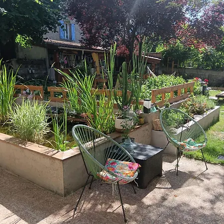 Avec Piscine Et Pres Du Puy-en-velay - Fr-1-582-542 Frühstückspension 3*